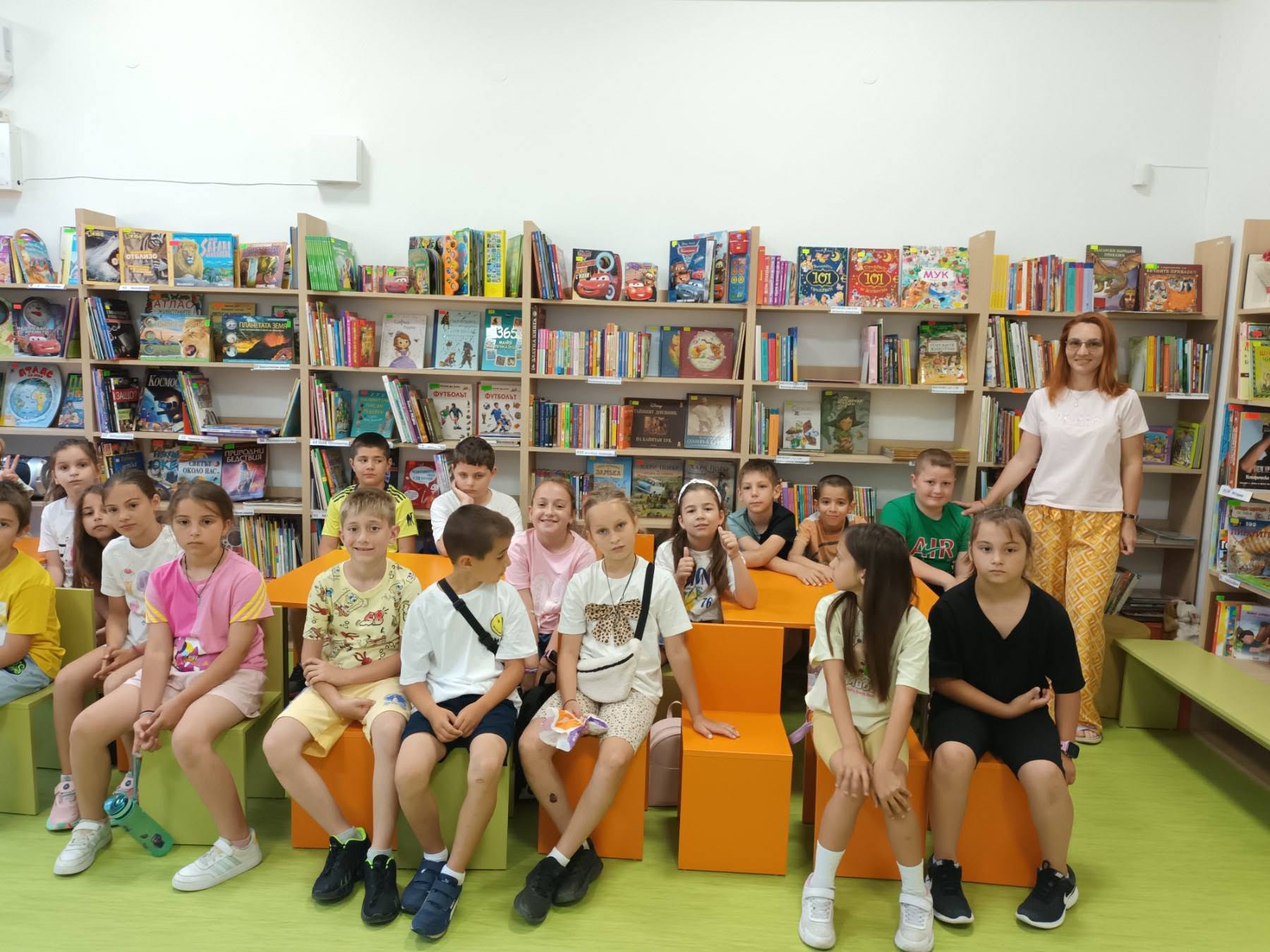 Деца се забавляват и с кино в Регионална библиотека  Димитър Талев -Благоевград