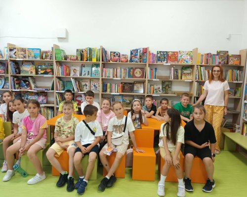 Деца се забавляват и с кино в Регионална библиотека  Димитър Талев -Благоевград