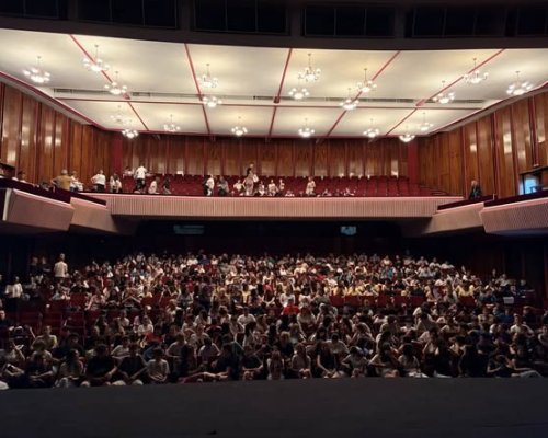 Спектакъл събра ученици и институции в подкрепа на превенцията сред младите хора в Кюстендил