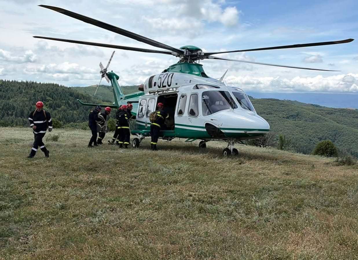 В Рила край Благоевград тестваха въздушна подкрепа при горски пожари