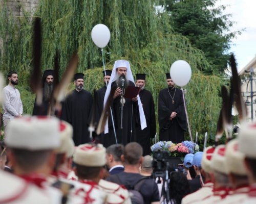 Патриарх Даниил оглави Шествие за семейството в София