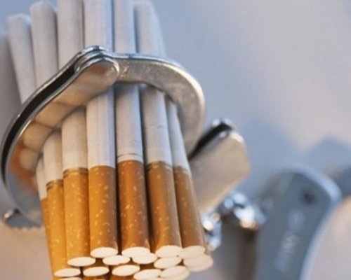 Четирима българи са арестувани в Румъния за контрабанда на цигари