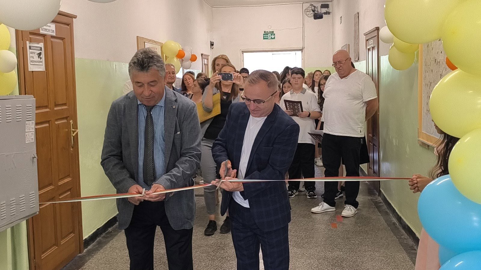 Нов STEM кабинет в ОУ Св. Св. Кирил и Методий , с. Дамяница Нов STEM кабинет в ОУ Св. Св. Кирил и Методий , с. Дамяница
