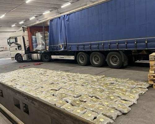 Превозвач, спипан на Кулата с наркотици за 1,6 милиона евро отива на съд