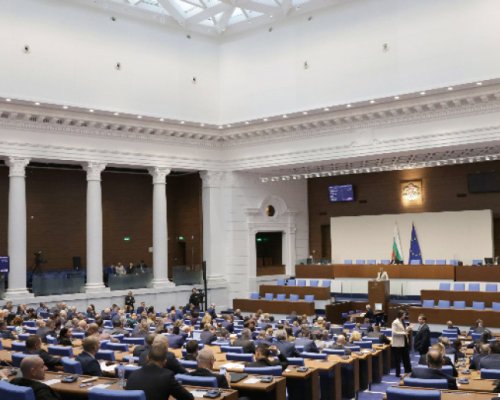НС решава за депутатските възнаграждения и разширяване правомощията на ГДБОП и Гранична полиция