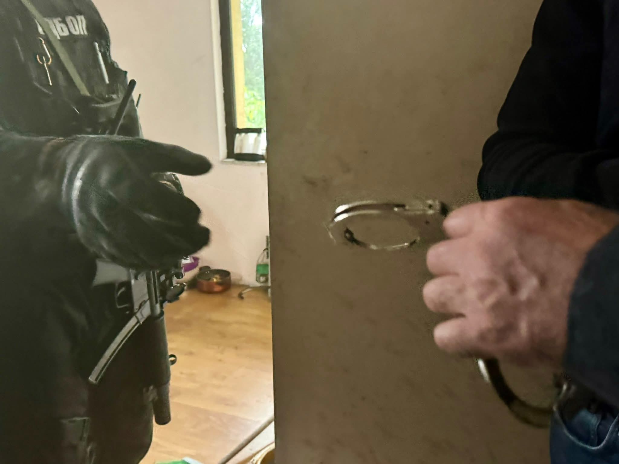 ГДБОП, ГДГП и ДАНС разбиха канал за трафик на мигранти: 23-ма задържани в мащабна спецоперация