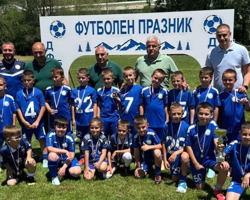 Брезница е футбол 2026 събра 250 деца на голям спортен празник