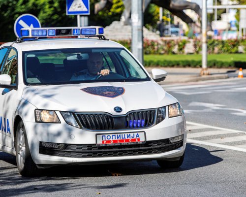 Хванаха дрогиран шофьор в село Блатска, задържан е 21-годишен мъж