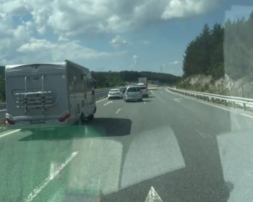 Катастрофа ограничава трафика по магистрала  Струма в посока Кулата