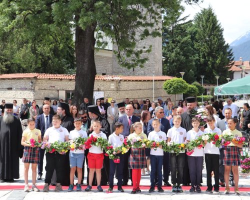 Поклон пред Паисий Хилендарски в Банско