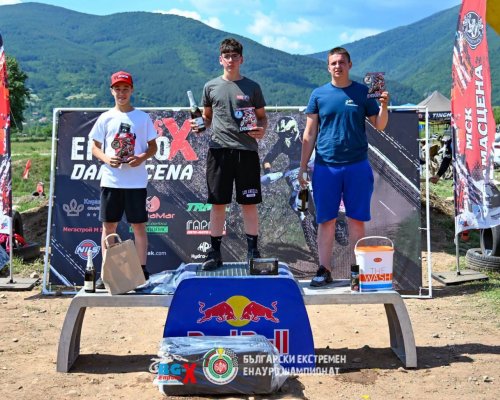 Мирослав Керанджиев от Мото дружина-Банско с първо място в EnduroX Alba-Damascena 2026