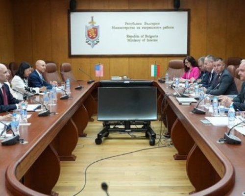 САЩ ни поряза за визите: Остават, независимо дали военните самолети са тук или не