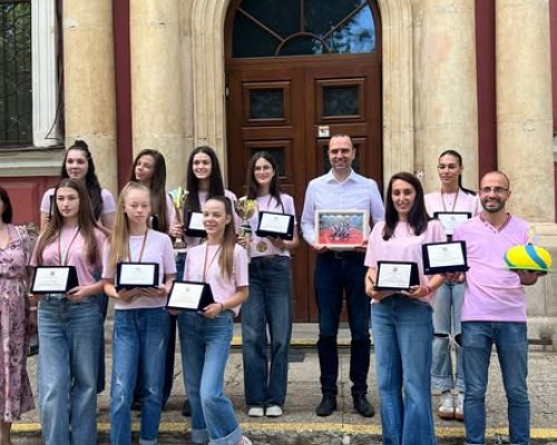 Почетни плакети за кюстендилските волейболистки