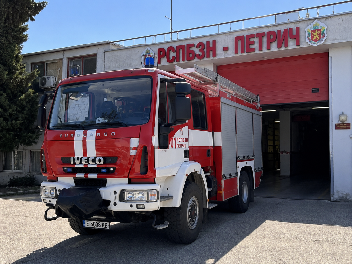 Късо съединение подпали къща в Петрич