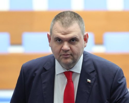 Пеевски се обяви против закриването на Комисията по досиетата