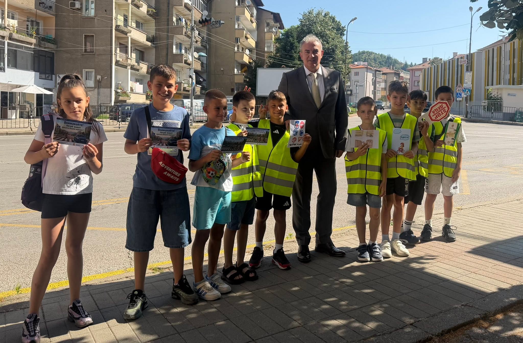 В името на живота : Областна администрация Благоевград проведе кампания за отговорно поведение на пътя