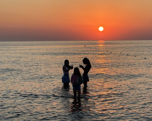 Изгревът на свободата:  Джулай морнинг  събра хиляди по Черноморието