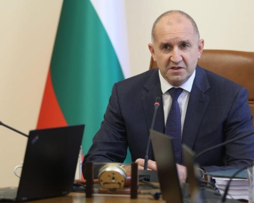 Радев: Военните самолети и цистерни напуснаха Летище София
