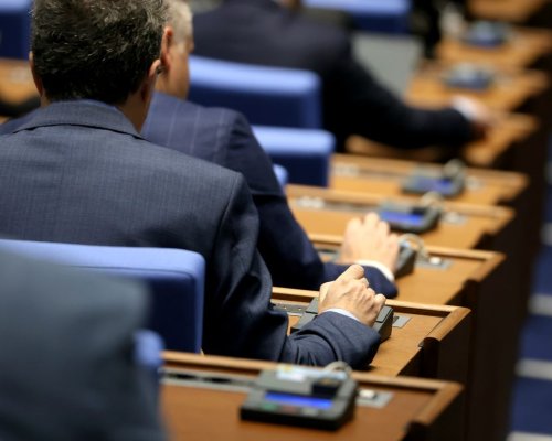 Парламентът ще гласува за подуправител на Националната здравноосигурителна каса