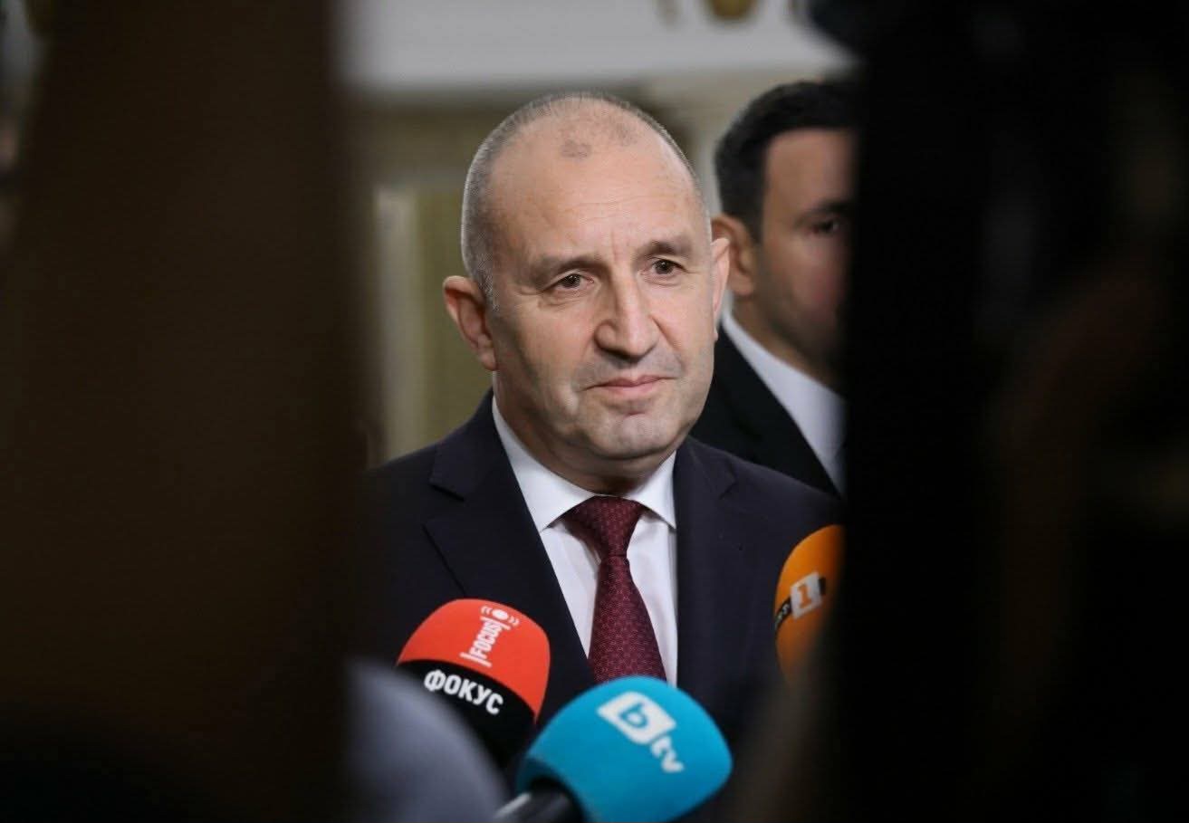 Първият бюджет на кбинета РАДЕВ върна България в тежкия политически дневник