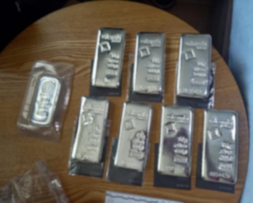 Разбиха престъпна група за данъчни измами и пране на пари, щетите са над 1,5 млн. евро