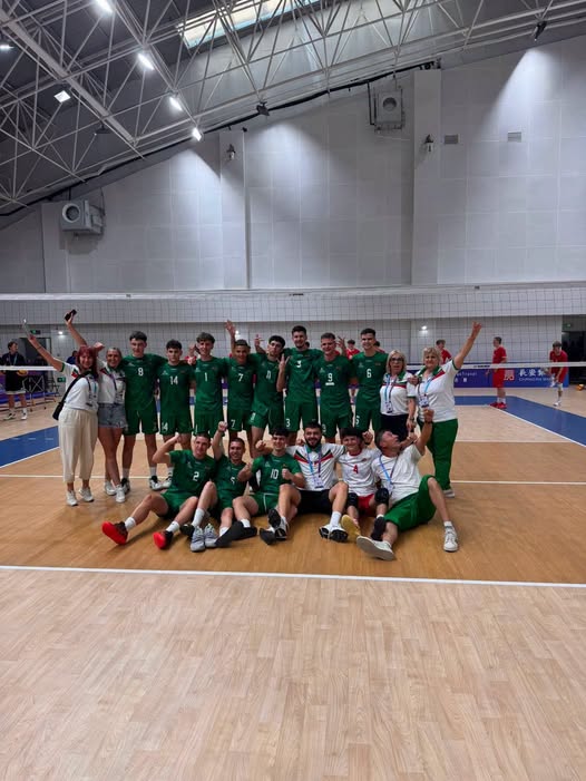 Български триумф в Китай: Отборът на СУ  Братя Петър и Иван Каназиреви  гр. Разлог с историческа победа