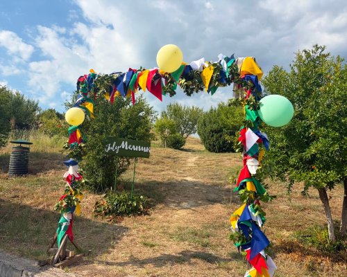 От залез до изгрев-Джулай морнинг над Винарска изба Вила Мелник