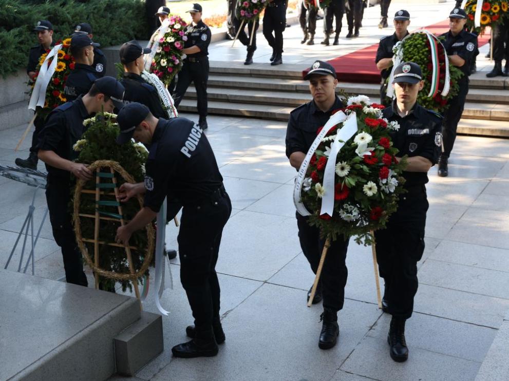 С венци пред Паметника на Незнайния воин МВР отбеляза 147 г. от създаването си