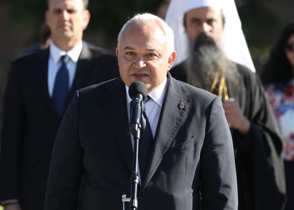 Демерджиев: Атанасова да не рови в темата за полетите, от регистрите излизат интересни факти Демерджиев: Атанасова да не рови в темата за полетите, от регистрите излизат интересни факти