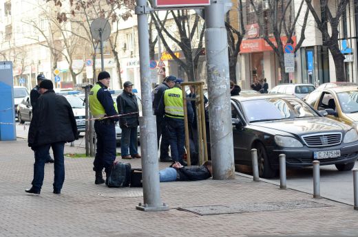 Прокурори менте са задържани в мола на Стамболийски