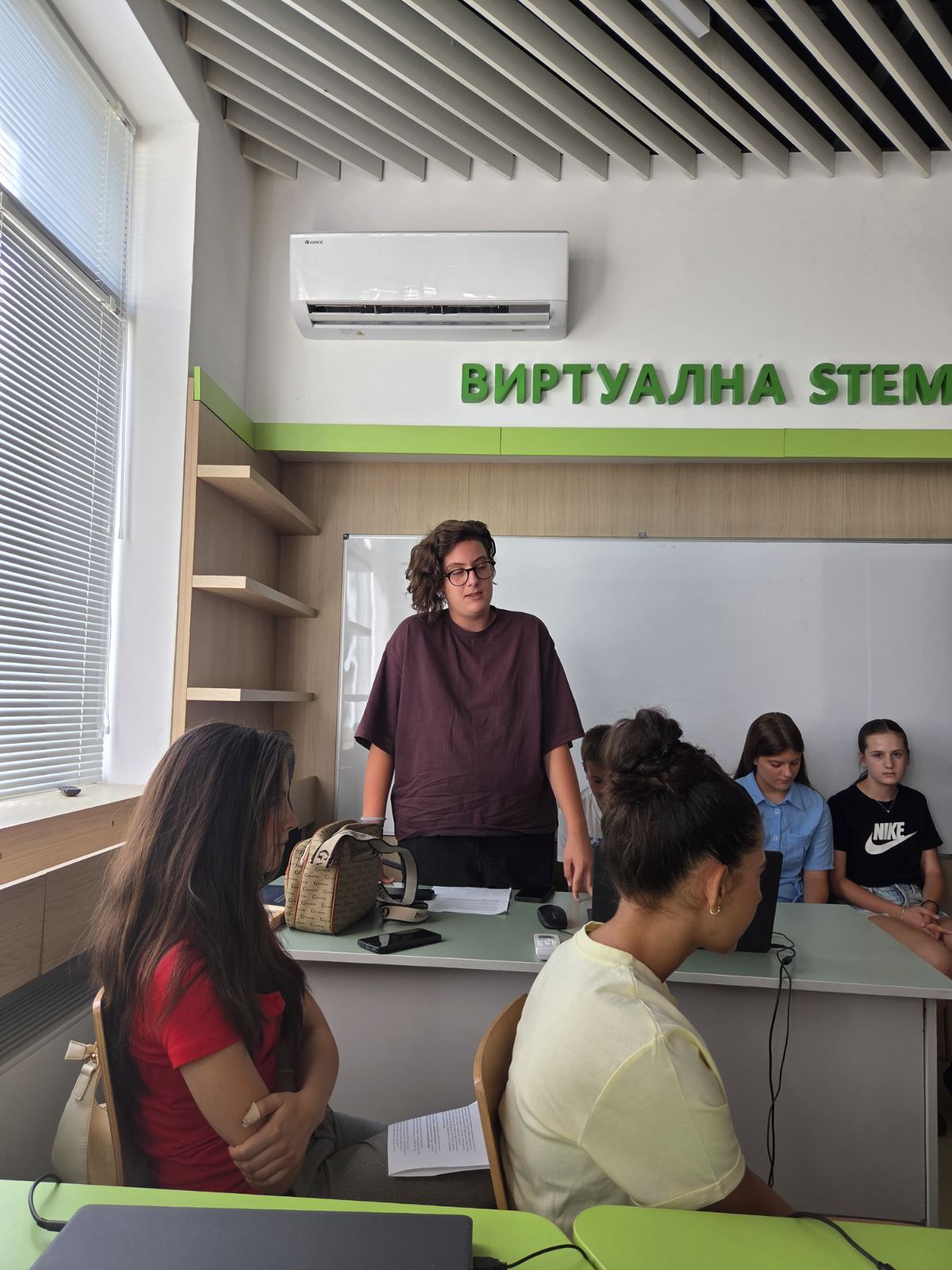 Ученици от Второ ОУ-Благоевград се завърнаха от Испания с нови знания и европейски опит Ученици от Второ ОУ-Благоевград се завърнаха от Испания с нови знания и европейски опит