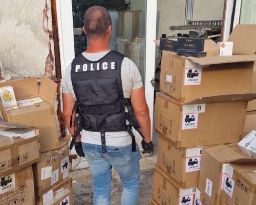 СДВР разкри склад с 50 000 вейпа в София