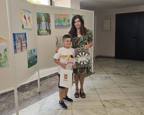 Наградиха победителите в конкурса  Моето лято в Дупница