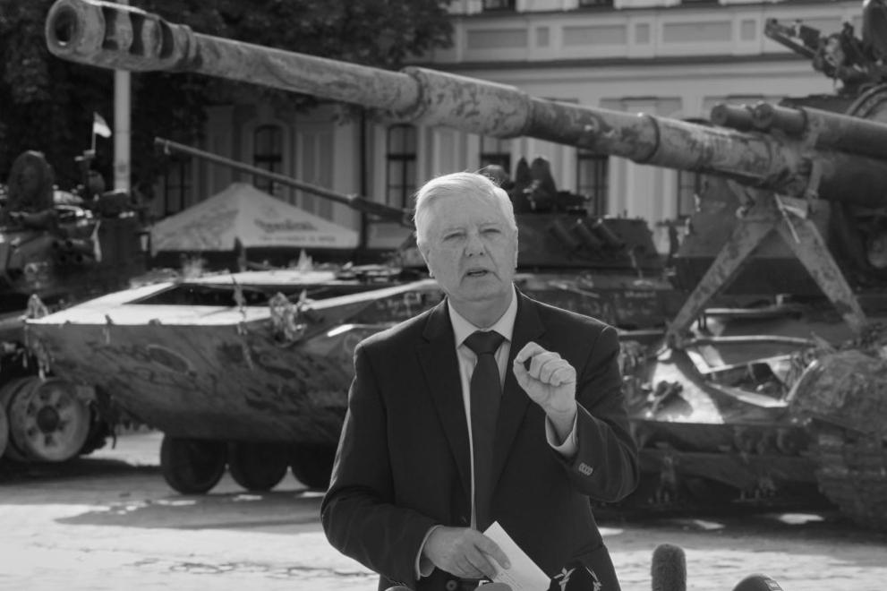Внезапно почина американският сенатор Линдзи Греъм