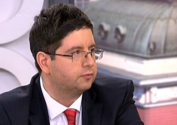 Чобанов: Попитайте защо ДСБ имаха най-много депозити в КТБ