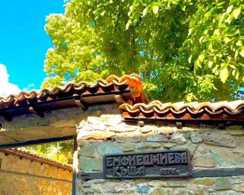 Старите градски къщи оживяват в нова изложба в Кюстендил