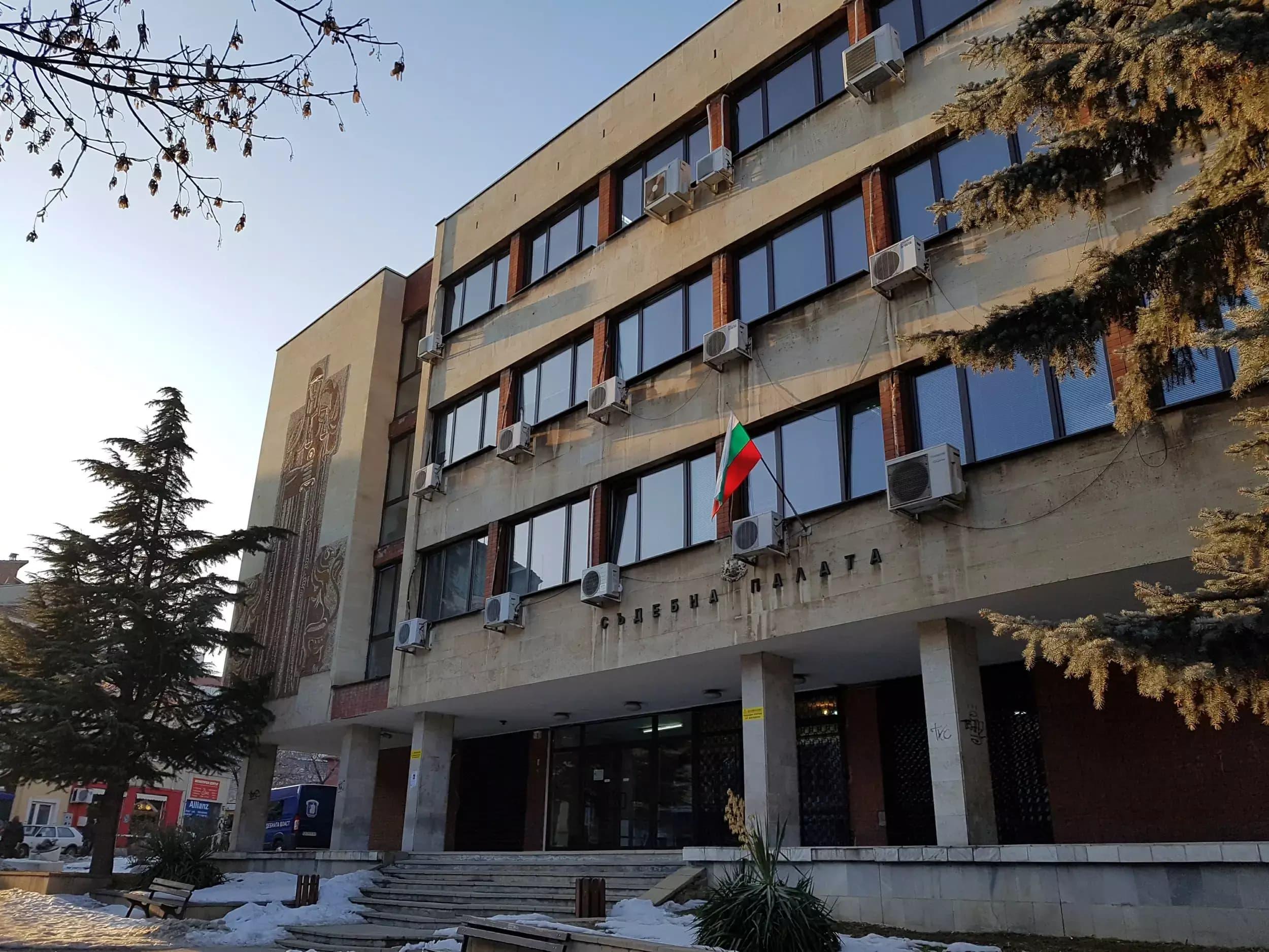 Районен съд- Дупница изпрати в затвора шофьор, заловен с 2,03 промила алкохол Районен съд- Дупница изпрати в затвора шофьор, заловен с 2,03 промила алкохол