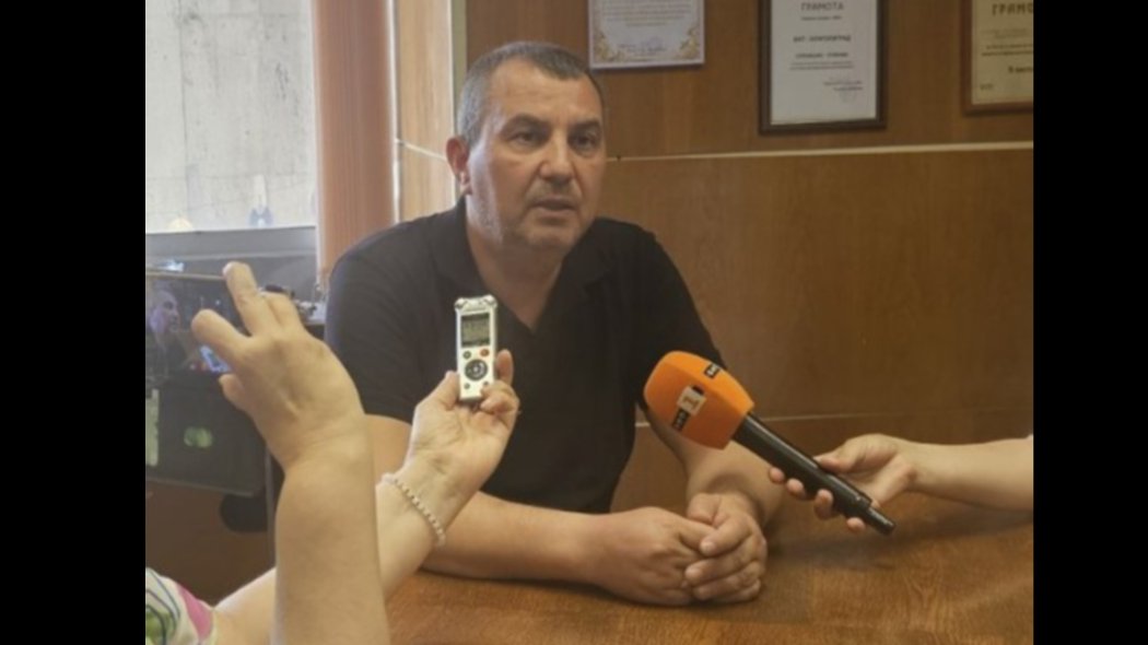 Телефонът на Ивана разкри престъпна мрежа: Чатове, крипто плащания и GPS дропове за наркотици в Благоевград Телефонът на Ивана разкри престъпна мрежа: Чатове, крипто плащания и GPS дропове за наркотици в Благоевград