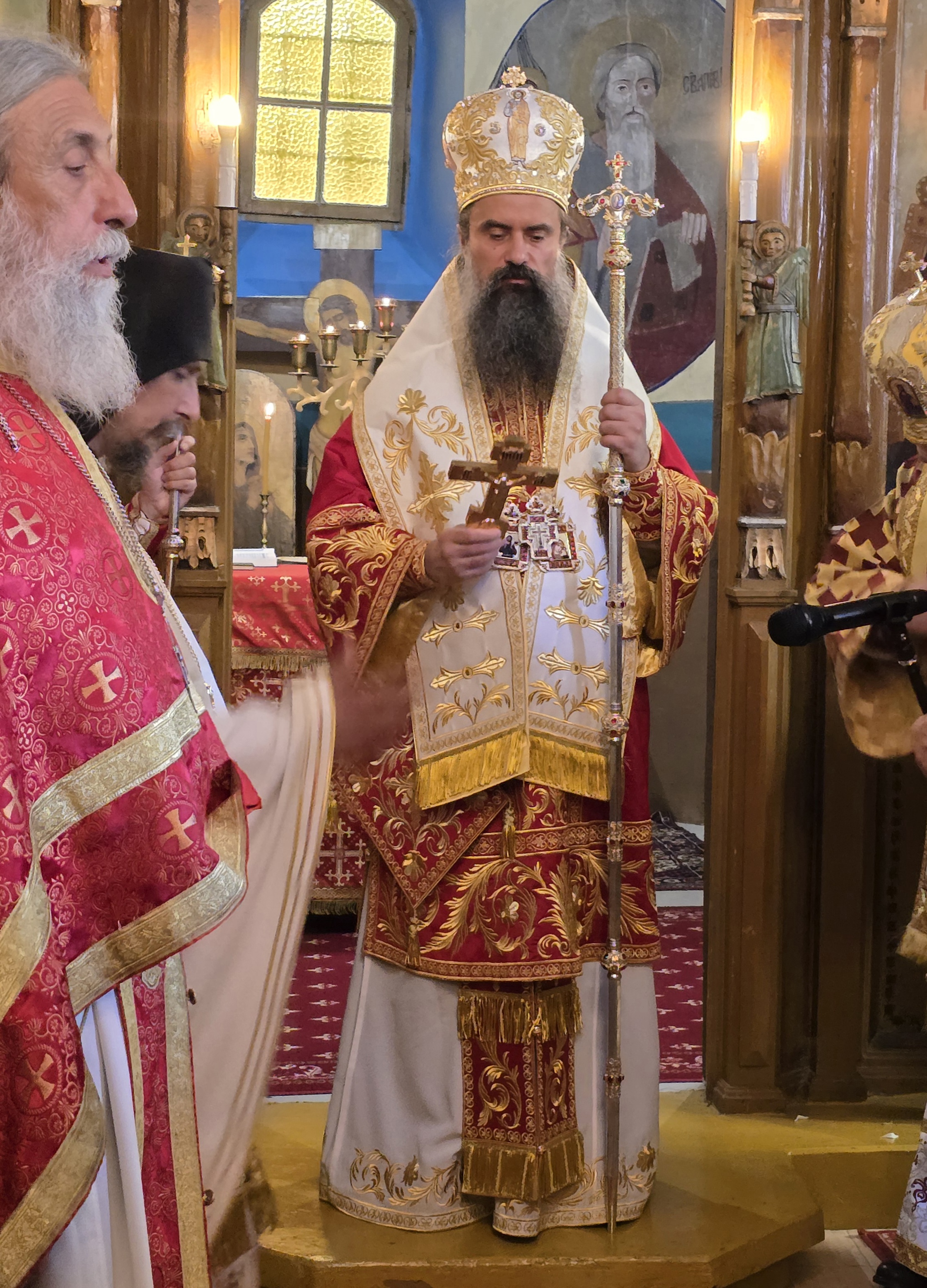 Вековен юбилей с патриаршеска света литургия: Лешница отбеляза 100 години от храма Св. Великомъченица Марина