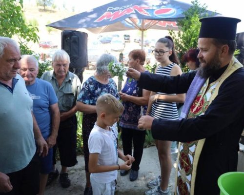 Под сянката на 500-годишния дъб-Ракитна почете Свети пророк Илия