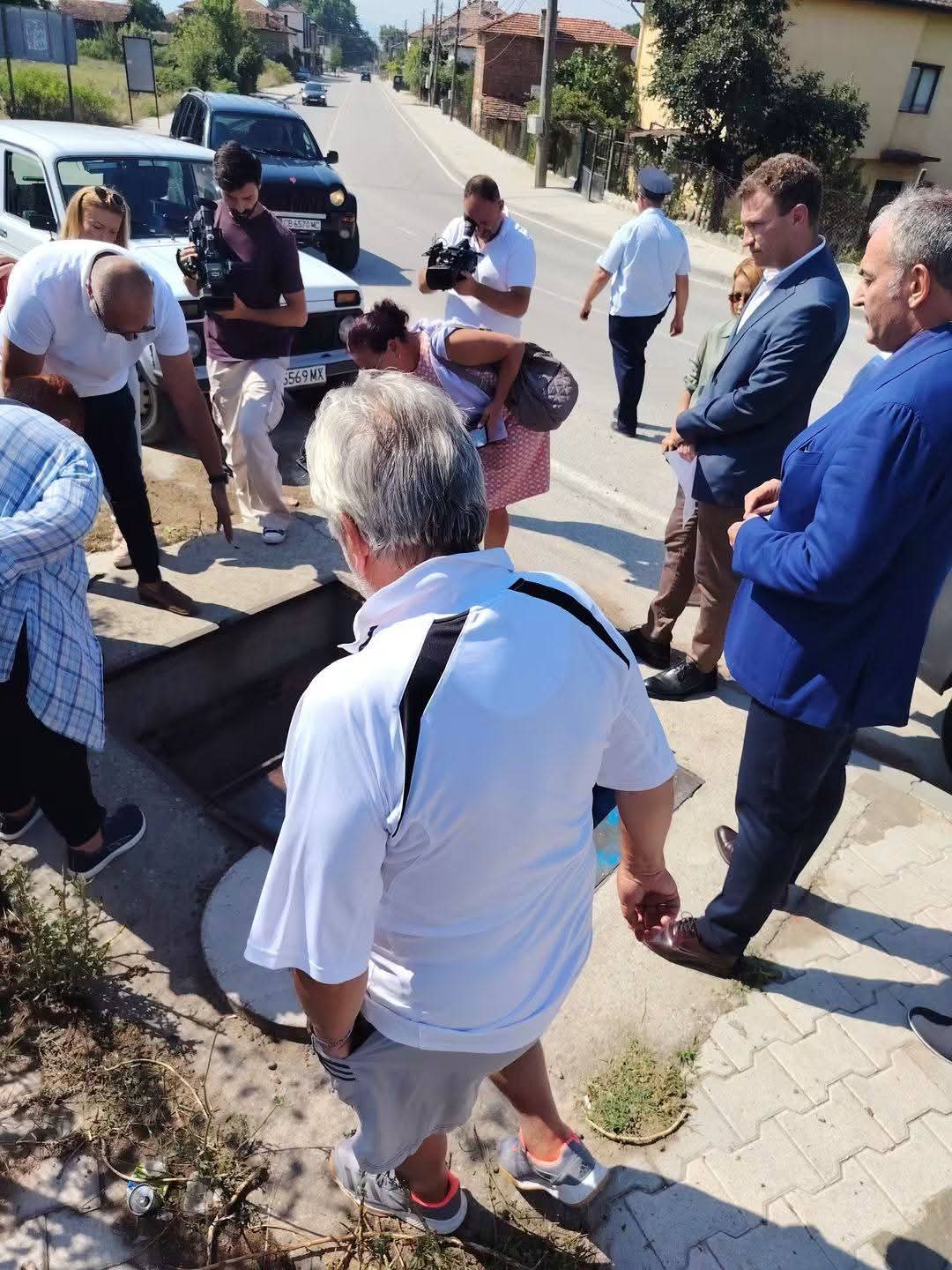 СКАНДАЛ В ГЪРМЕН: Гласуваш за Пеевски-имаш вода, не гласуваш за Пеевски-нямаш вода
