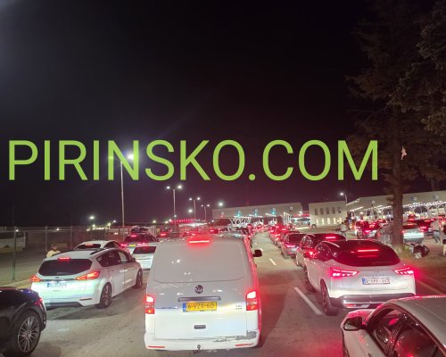 Засилен трафик към Турция,  дълги колони на ГКПП  Капитан Андреево