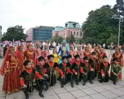 XXII Международен фолклорен фестивал  Сребърна пафта -Кюстендил