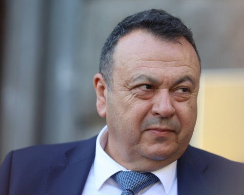 Хамид: Демерджиев и жена му-Анета притежават 411 имота, имат покупко-продажби за над 26 млн. лева