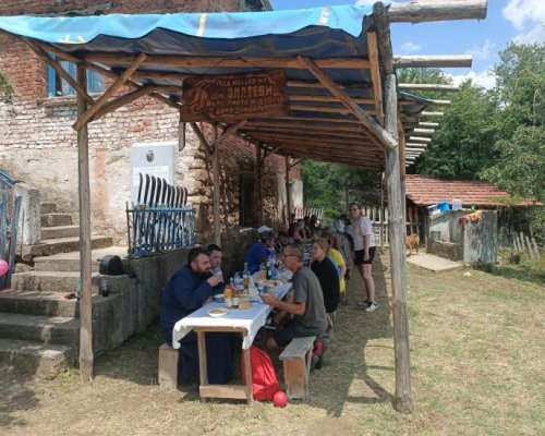 Илинден събра потомците на Сухострел край параклиса  Св. пророк Илия