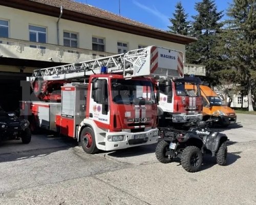 Поклон пред дълга: Пожарникар от Разлог се пенсионира след 35 години служба