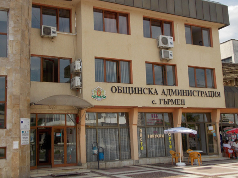 Комисия, определена със заповед на областния управител извърши проверка по случая с водоснабдяването на кв. Кремиковци в община Гърмен Комисия, определена със заповед на областния управител извърши проверка по случая с водоснабдяването на кв. Кремиковци в община Гърмен
