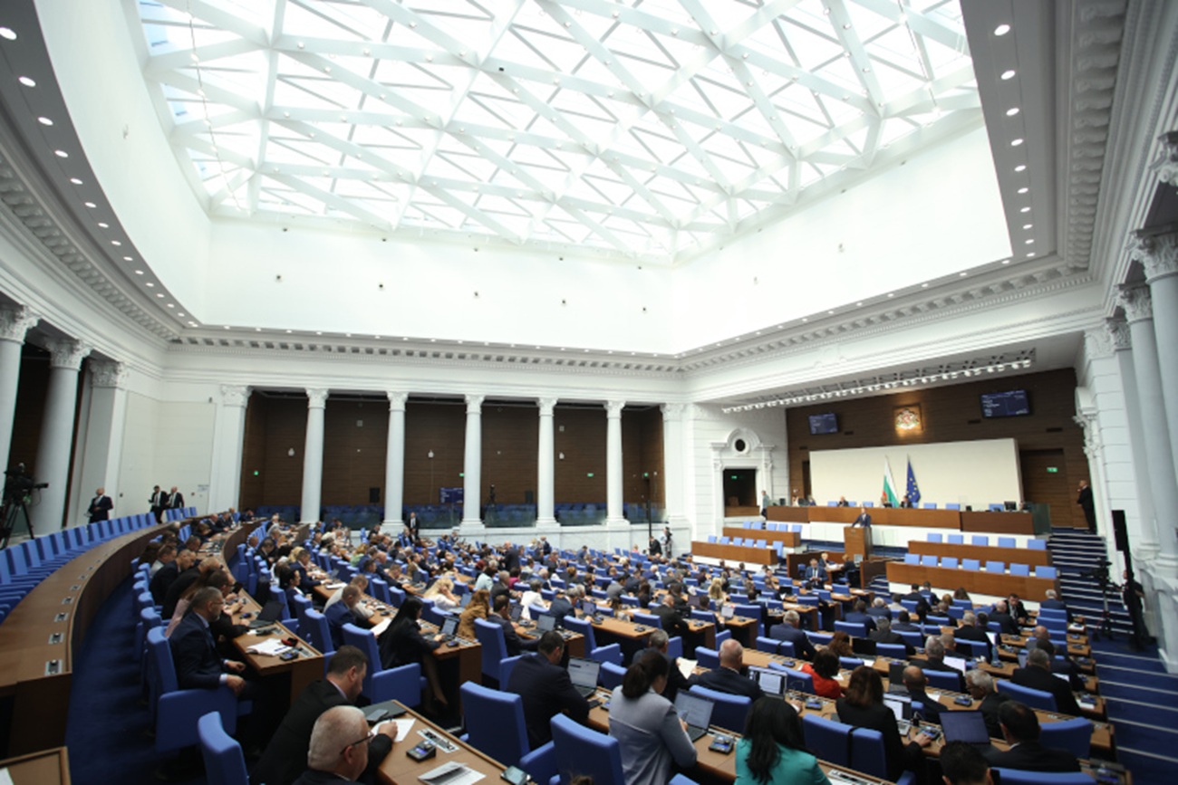 Бюджет 2026! Парламентът одобри дефицит от 5,7 след ожесточени спорове Бюджет 2026! Парламентът одобри дефицит от 5,7 след ожесточени спорове