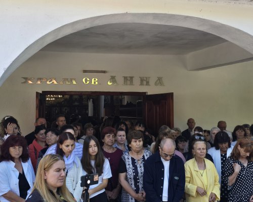 Единственият храм  Св. Анна  в Неврокопската епархия събра стотици вярващи в Гърмен за храмовия си празник