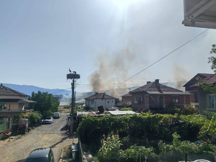 Пожар между селата Кърналово и Михнево